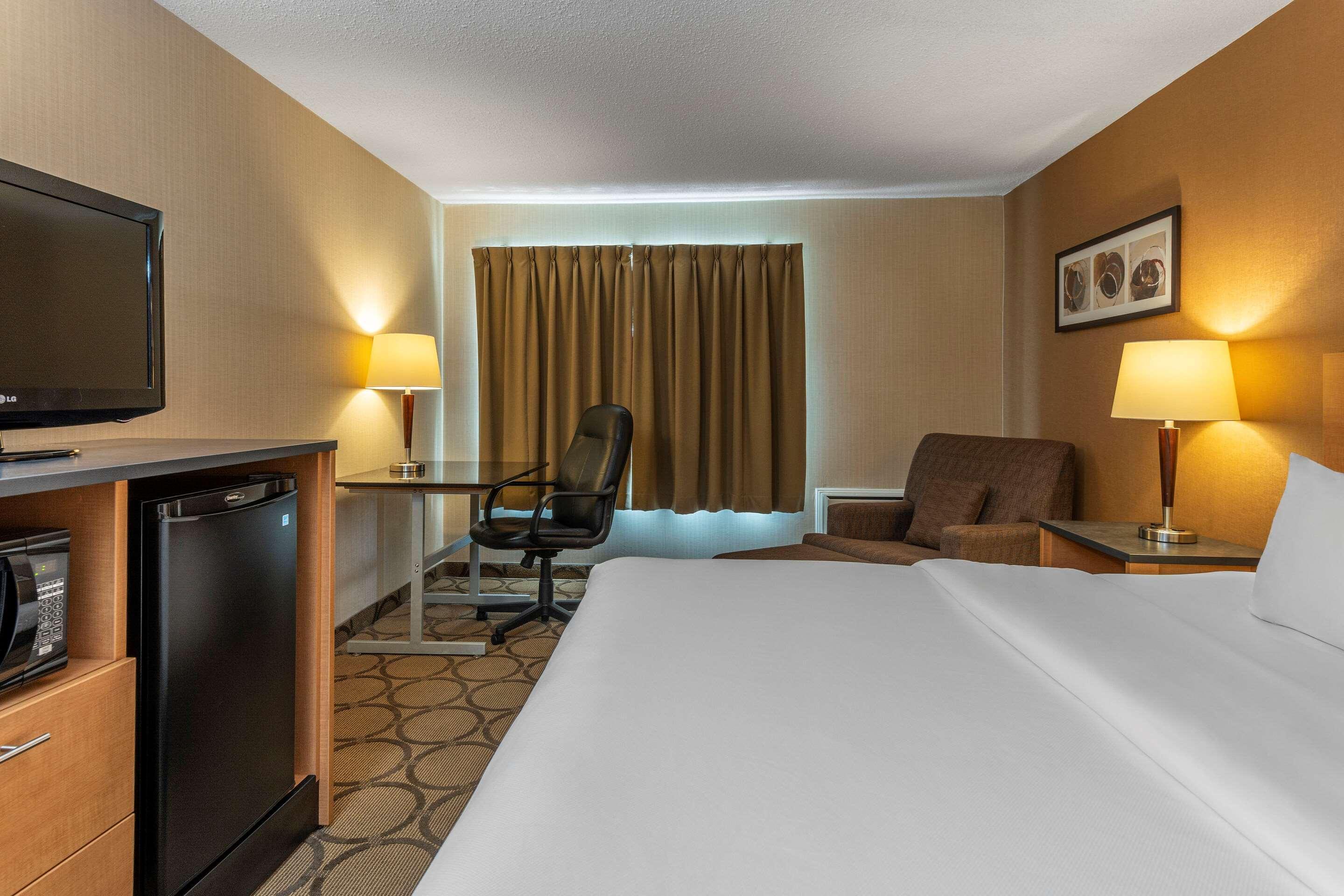 Comfort Inn Sept-Îles Exteriör bild